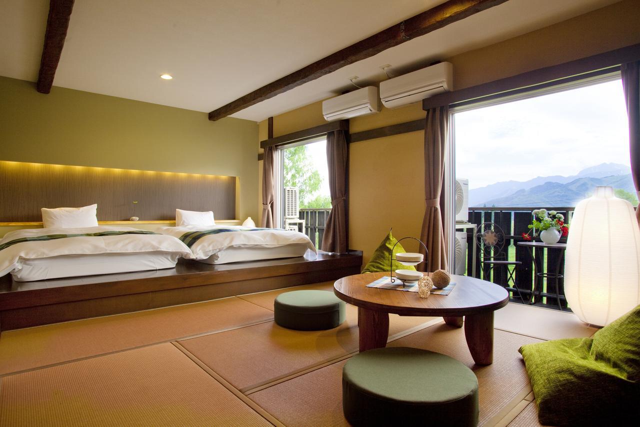 Hotel Hakuba Berghaus Otari Bagian luar foto