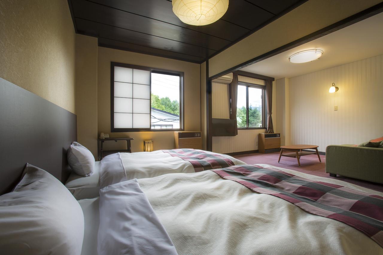 Hotel Hakuba Berghaus Otari Bagian luar foto