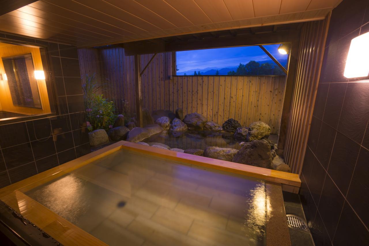 Hotel Hakuba Berghaus Otari Bagian luar foto
